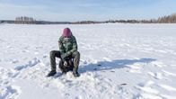 Neea Parviainen pilkkii.
