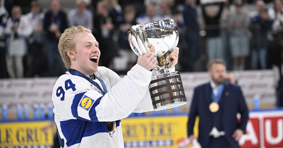 Konsta Helenius är 20-åringen som sköt Finland till VM-guld – hyllas till skyarna av lagkamraterna: ”Jag älskar killen”