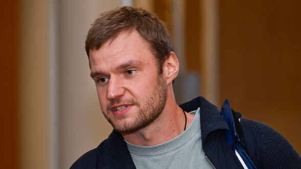 Aleksander Barkov Leijonien mediatilaisuudessa.