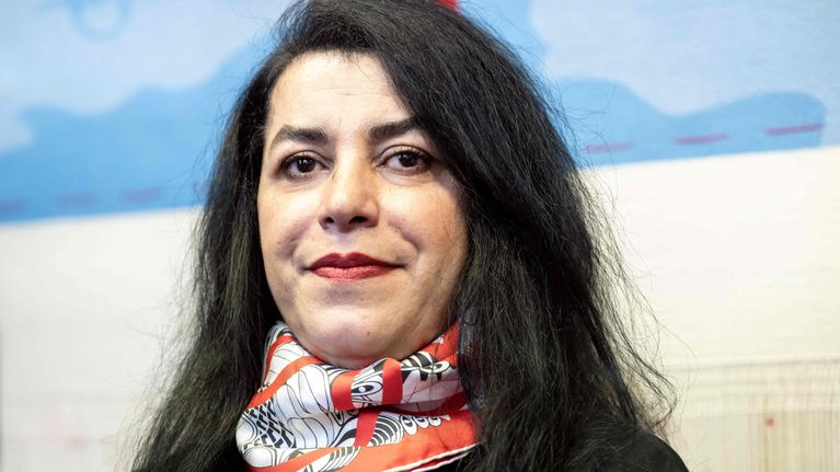 Marjane Satrapi i närbild.