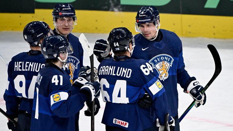 Leijonat juhlivat maalia jääkiekon MM-kisoissa.