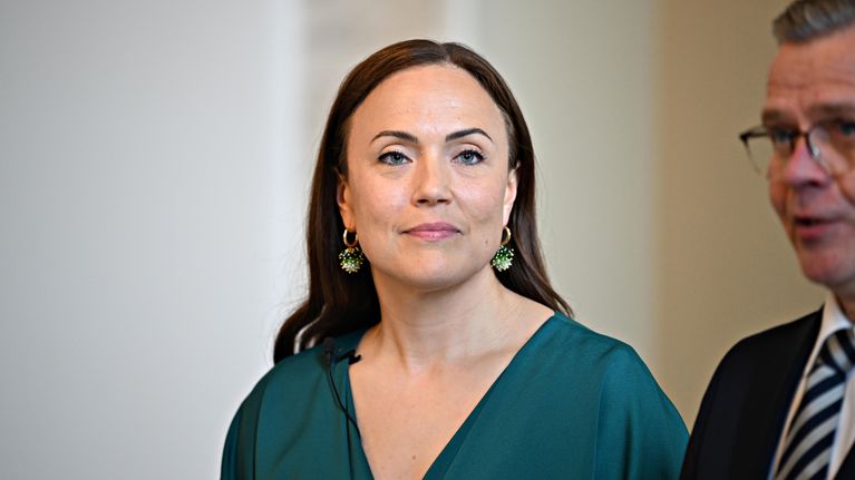 Kokoomuksen kansanedustaja Karoliina Partanen ja pääministeri Petteri Orpotiedotustilaisuudessa eduskunnan valtiosalissa Helsingissä 11. kesäkuuta 2026. 