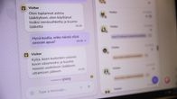Eloisan digitaalisen sotekeskuksen sairaanhoitajan ja asiakkaan välistä chat-keskustelua tietokoneen näytöllä.