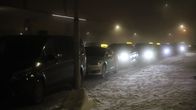 Takseja tolpalla Rovaniemen lentoasemalla.
