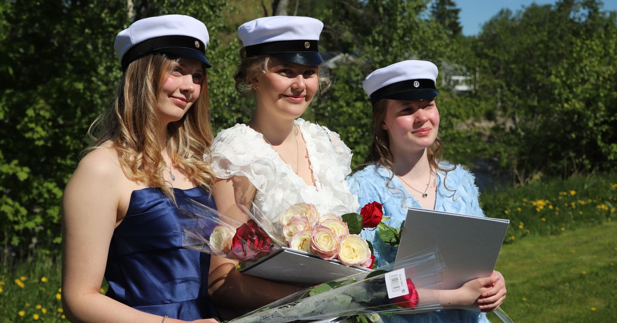 Tänään juhlitaan ylioppilaita – Ylistaron lukiossa valkolakin sai kymmenen nuorta