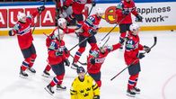 Norges spelare jublar efter segern över Sverige.