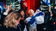 Linda Lampenius och Pete Parkkonen under Eurovisionen.