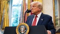 Donald Trump lehdistötilaisuudessa.