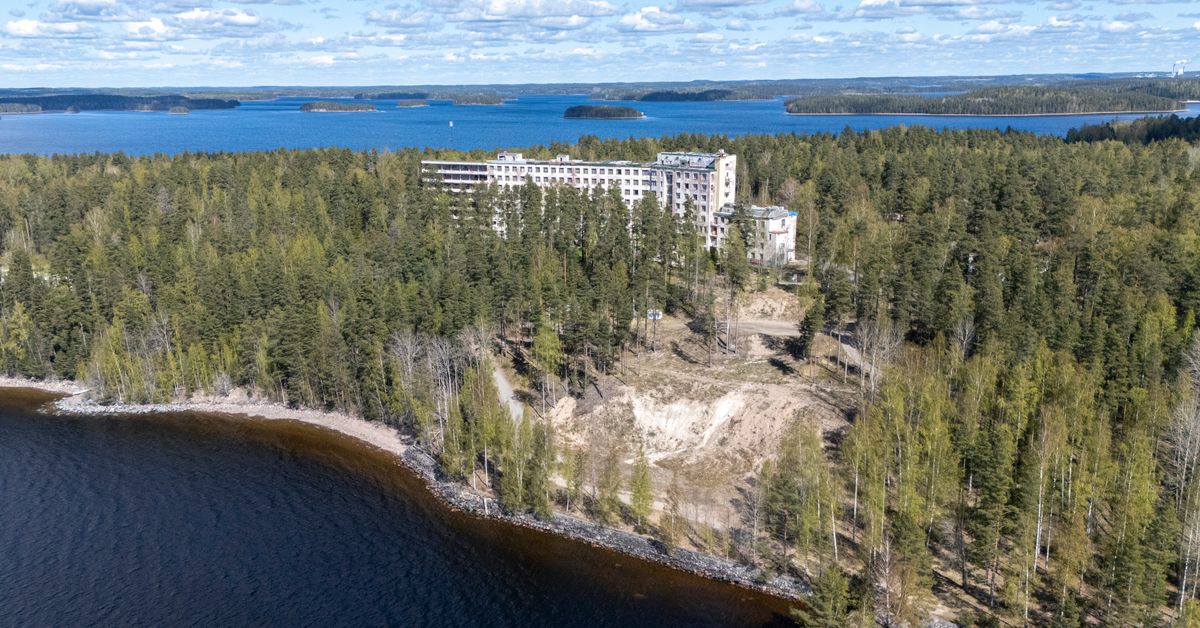 Kävimme jättimäisessä vanhassa sairaalassa, joka ”syö itseään” – viranomaisen mielestä sen voi korjata