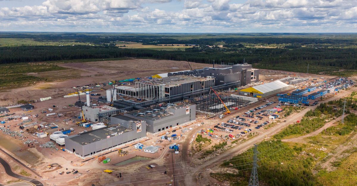 Kiinalaiset työntekijät raportoivat epäselvistä työoloista ja palkkavähennyksistä Kotkan akkumateriaalitehtaalla