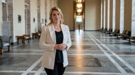Kansanedustaja Saara-Sofia Sirén, suuren valiokunnan pj (kok) Eduskuntatalossa.