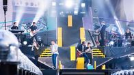 One Direction -yhtye esiintyy Helsingin Olympiastadionilla.