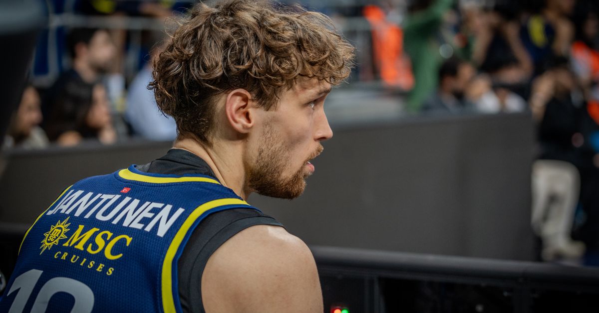 Jantunen sivuosassa Fenerbahcen hurjassa kirissä Turkin välierissä