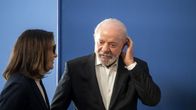  Luiz Inacio Lula da Silva saapumassa huippukokoukseen.