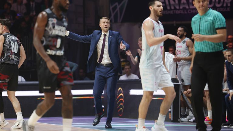 Tränaren Tuomas Iisalo i Champions League-finalen.