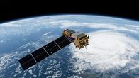 Satelliitti avaruudessa.