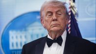 Donald Trump lähikuvassa.