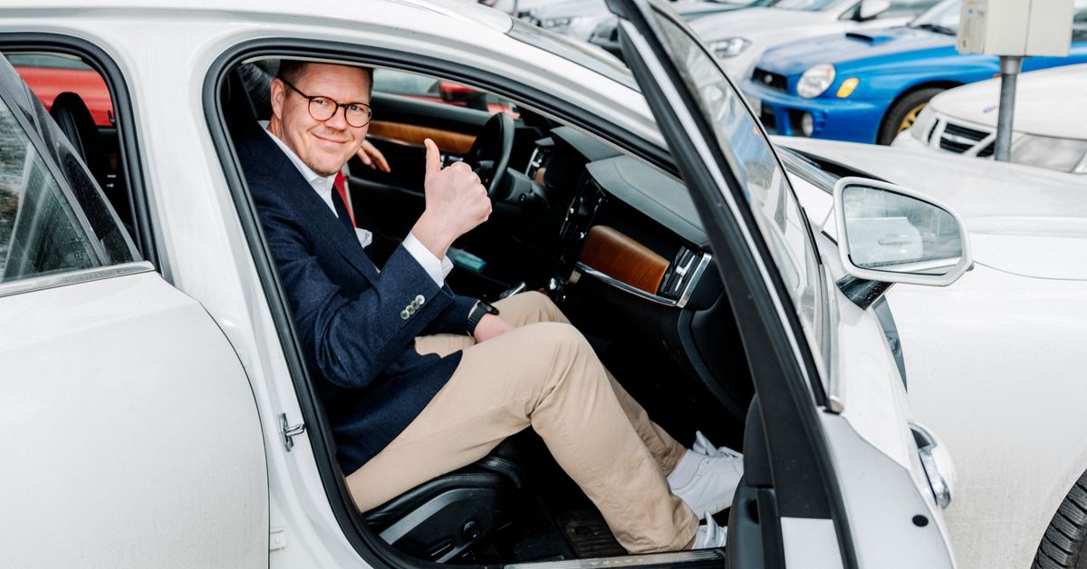 Finns favour SDP's Lindtman as next prime minister, survey finds