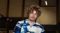 Santtu Tahvanainen hymynvirne kasvoillaan.