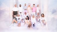 UMK 2024 artistit yhteiskuvassa taivaan ja antiikin Kreikan inspiroimalla taustalla. Vasemmalta oikealle ylärivissä Henri Piispanen, Jesse Markin, Mikael Gabriel, Sini Sabotage, Pietari Reijonen ja Leevi Erkkilä. Vasemmalta oikealle alarivissä Windows95man, nublu, Sara Siipola, Susanna Alexandra, Niila Perkkiö ja Sexmane.
