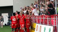 Jaro juhlii 1–1-tasoitusmaalia VPS:ää vastaan faniensa kanssa 25.7.2025.