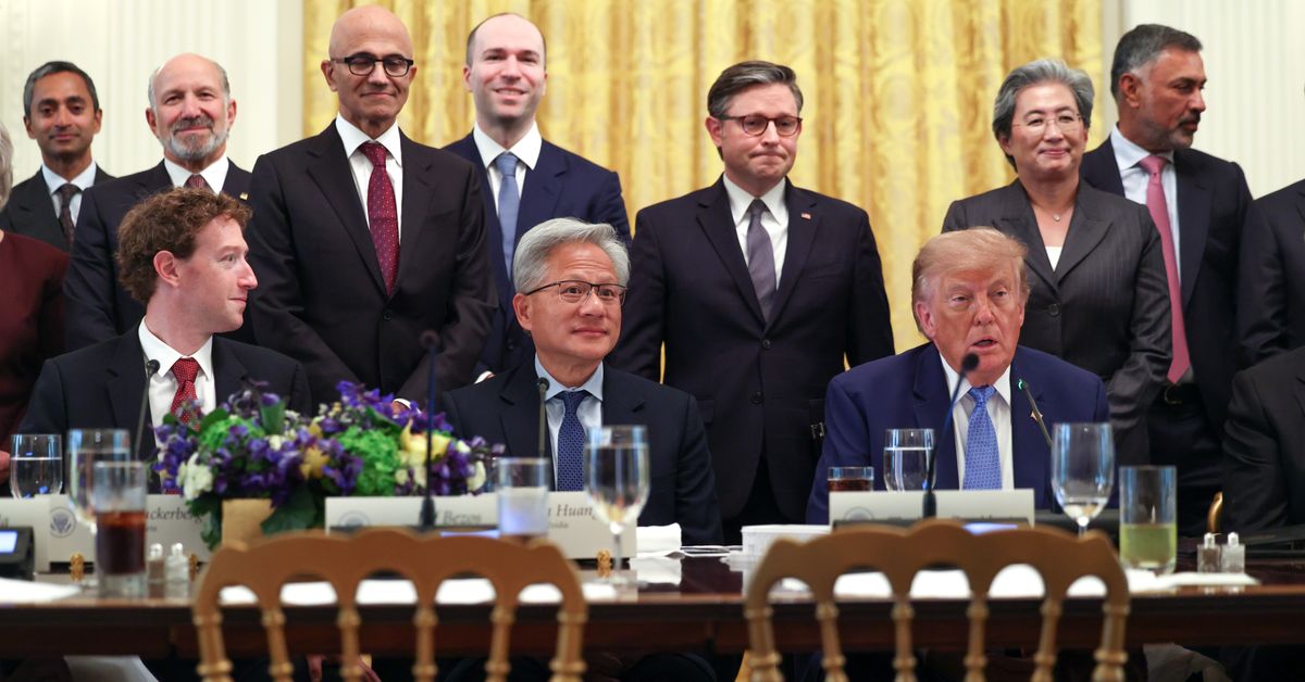 ”Tervetuloa superälyn maailmaan” – Trump luottaa tekoäly-yhtiöiden itsesäätelyyn