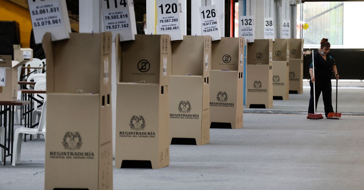 Kolumbialaiset valitsevat presidentin – valinta voi muuttaa suhteita Yhdysvaltoihin