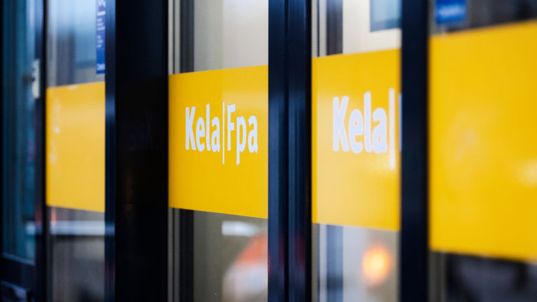 Kela logo in the Itäkeskus office window.