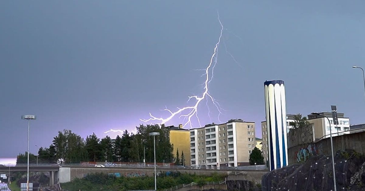 Käsivarressa lunta, kaakossa hellettä, välissä runsaasti ukkosia