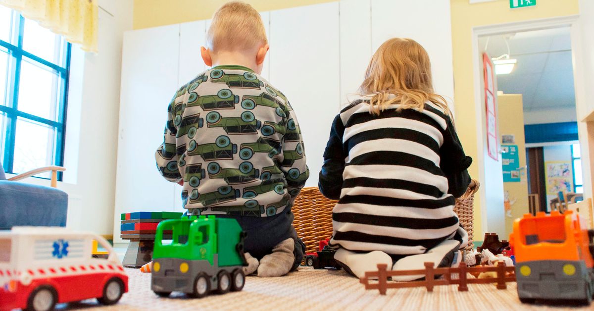 Wednesday's papers: Child abductions, whooping cough outbreak and sote experts on summer holiday