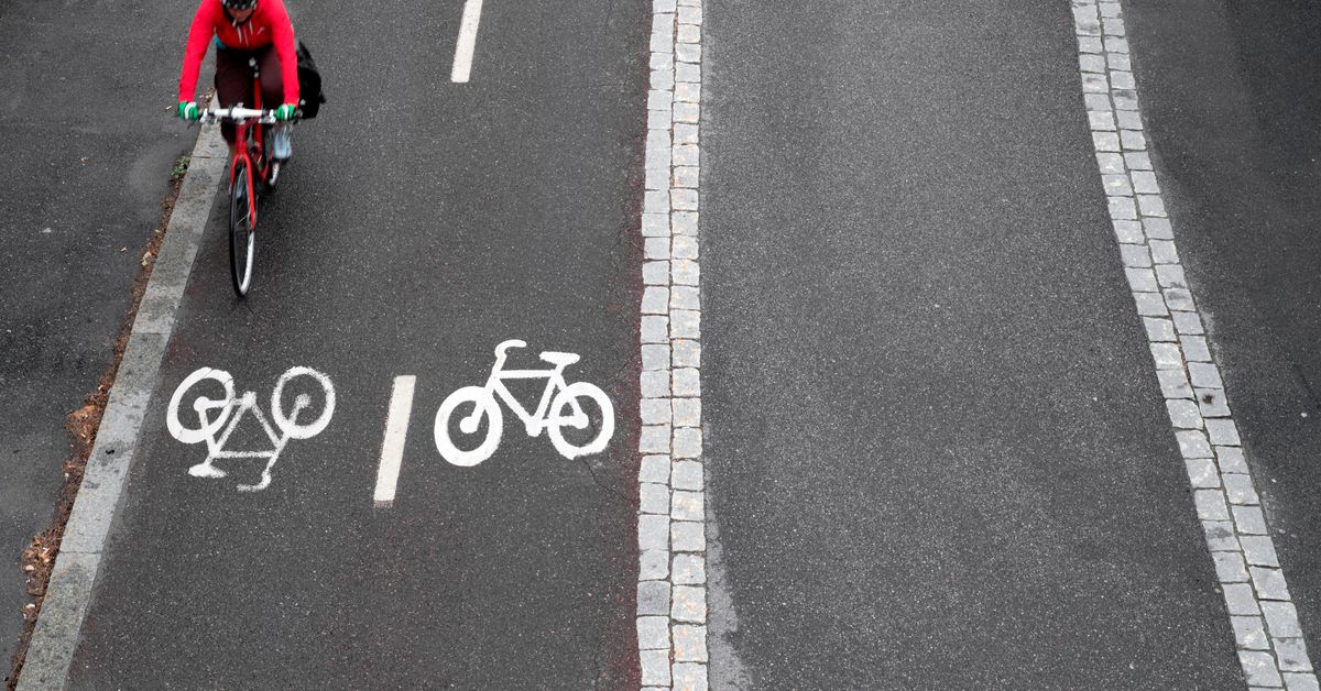 Tuesday's papers: EU funding disparity, NCP congress, Putin preparations and Bond bikes