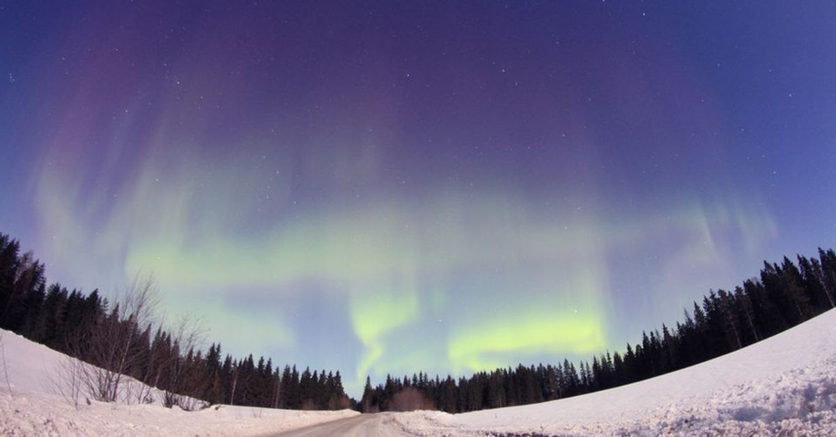 Solar storm creates spectacular heavenly light show | Yle