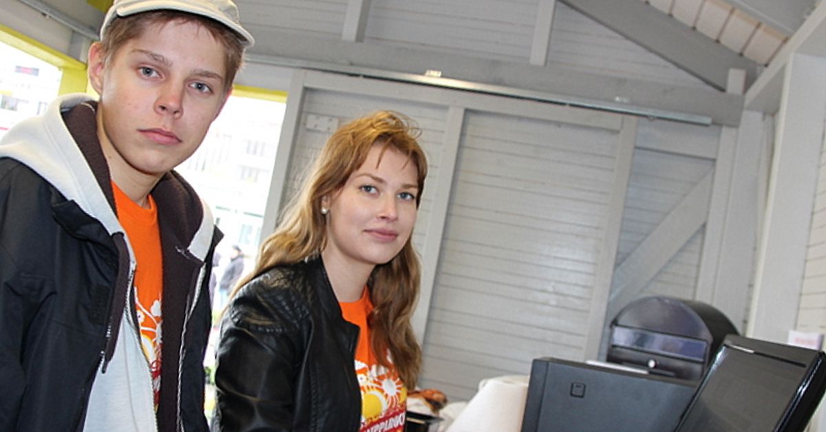 Konsta ja Niina opastavat netin syövereihin - tavoitteena 3 000 kävijää ...
