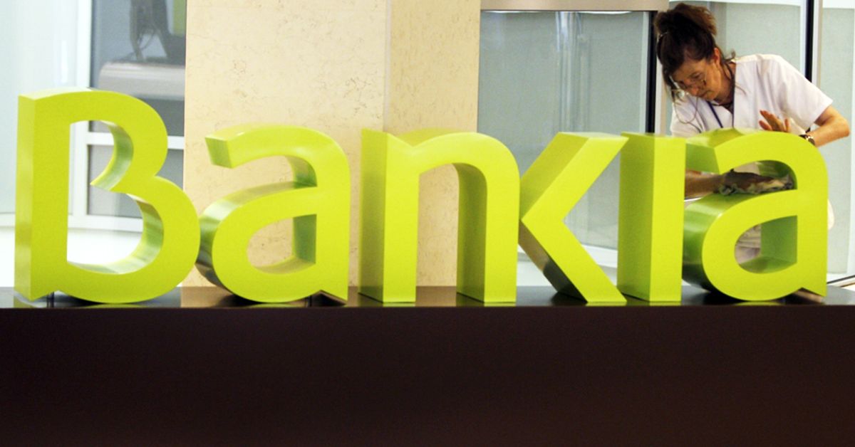 Espanjasta kadonnut 35 000 pankkialan työpaikkaa - tänä vuonna häviää ...