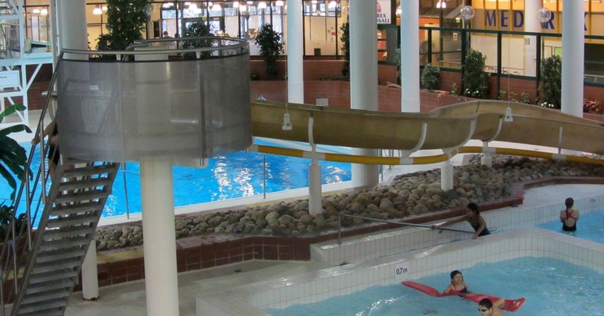 Swimmers criticise pool opening policies | Yle