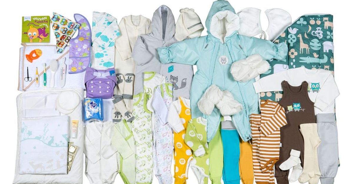 Kela's 2015 newborn starter kit highlights breastfeeding | Yle