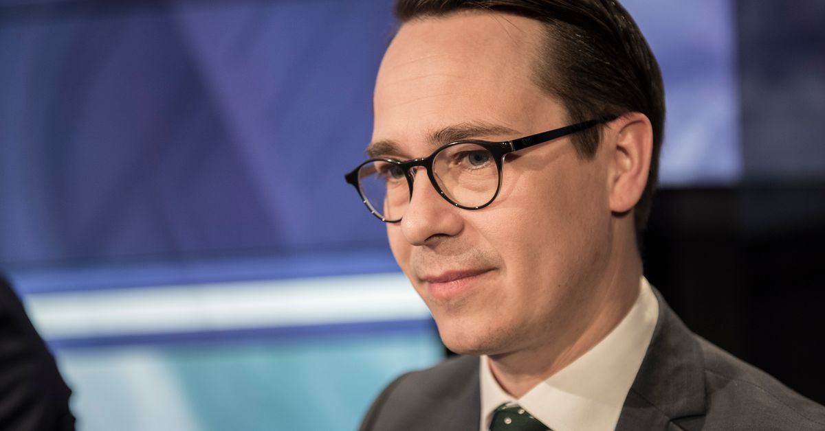 Carl Haglund to step down as MP, take up private sector post | Yle