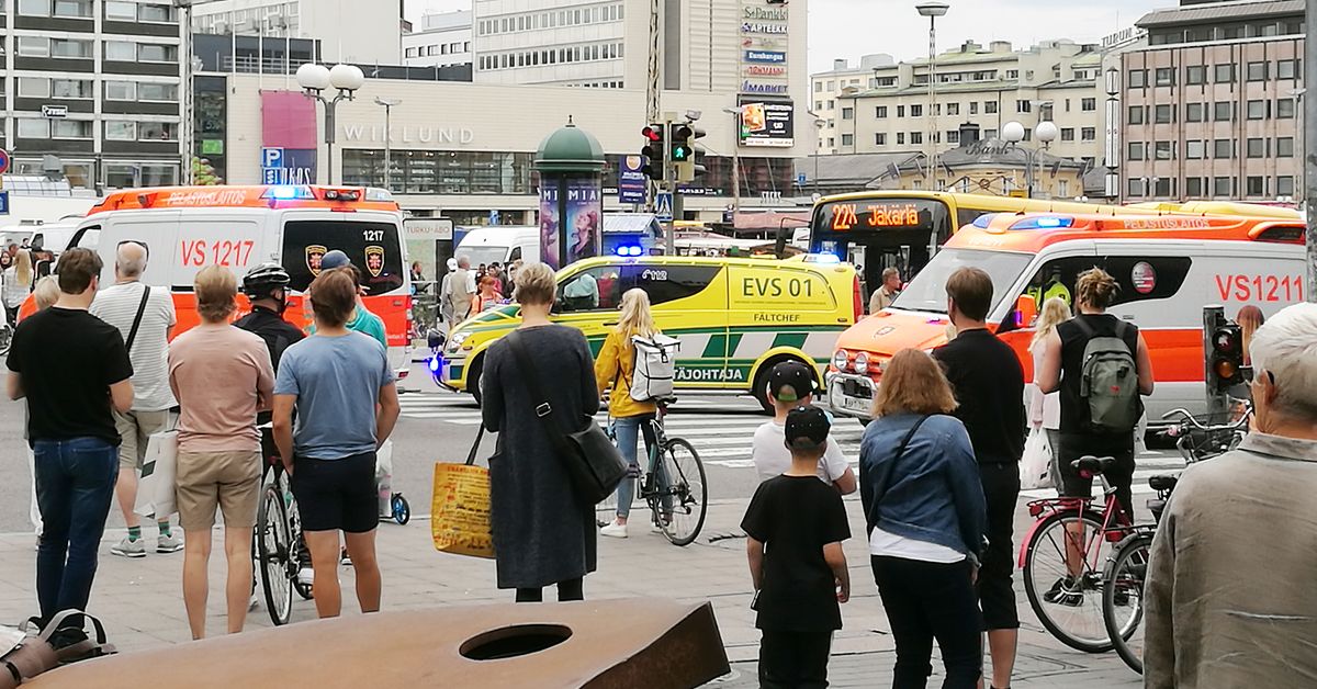 Two dead, several injured in Turku knife attack | Yle
