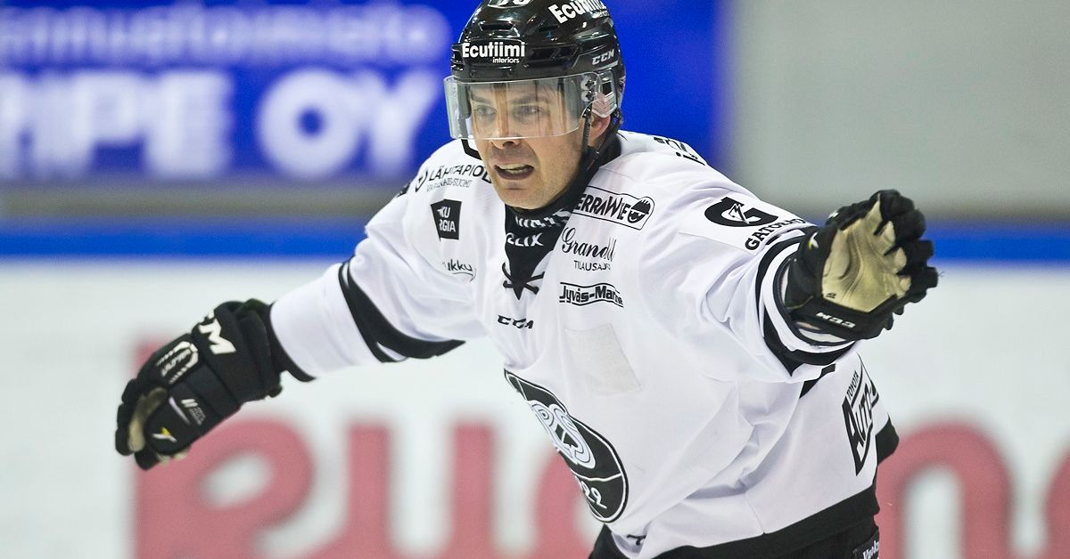 Eric Perrin ohitti Janeckyn ja tehtaili SM-liigahistoriaa Kouvolassa | Yle