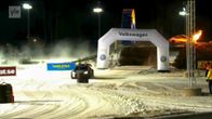 Urheilujuttuja: Neuville menetti kärkipaikkansa dramaattisesti