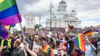 Helsinki pride Senaatintorilla.