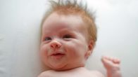 pystytukkainen vauva