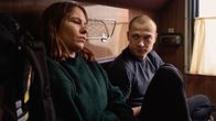 Näyttelijät Seidi Haarla ja Juri Borisov elokuvassa Hytti nro 6