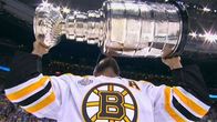 Mark Recchi Stanley Cupin kanssa.