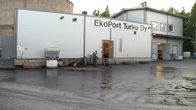 Oil spilled into the lot of the Ekoport bilge water removal company, who owns the leaky tank.