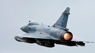 Rafale-hävittäjä nousukiidossa.