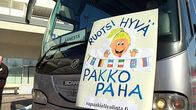 Bussi lähdössä mielenosoitukseen Imatralla