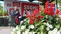 Raimo Sailas puhui Suomi-Areenassa 13. heinäkuuta 2011.