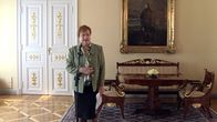 Presidentti Tarja Halonen antaa lausuntoa perustuslain muuttamiseksi Presidentinlinnassa 14. toukokuuta 2010.