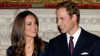 Kate Middleton ja prinssi William ilmoittivat kihlautumisestaan 16. marraskuuta 2010.
